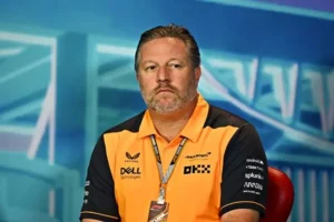 CEO McLaren Zak Brown Prihatin Terhadap Kemitraan Red Bull dan AlphaTauri di F1