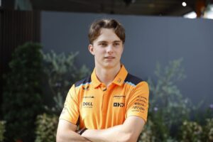 Oscar Piastri Raih Kemenangan Perdana di F1 di Tengah Drama Perintah Tim McLaren