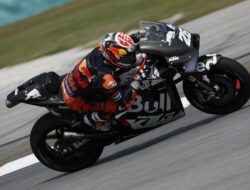 Dani Pedrosa Memimpin Uji Coba MotoGP di Sepang