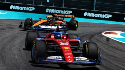 Carlos Sainz Turun Peringkat ke Lima Setelah Insiden dengan Oscar Piastri di F1 Miami Grand Prix