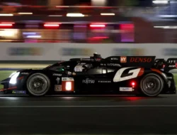 Toyota Pimpin Le Mans 24 Jam