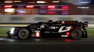 Toyota Pimpin Le Mans 24 Jam