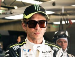 Debut Valentino Rossi di Balapan 24 Jam Le Mans Berakhir Tragis