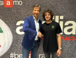 Resmi: Marco Bezzecchi Bergabung dengan Aprilia untuk MotoGP 2025