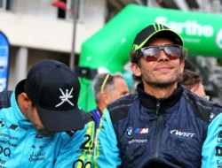 Valentino Rossi Nikmati P1 di Le Mans, Kecelakaan Tim Sebabkan Pensiun Dini