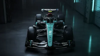 Mercedes Pakai Livery Hijau Spesial untuk Rayakan 50 Tahun Petronas di GP Singapura